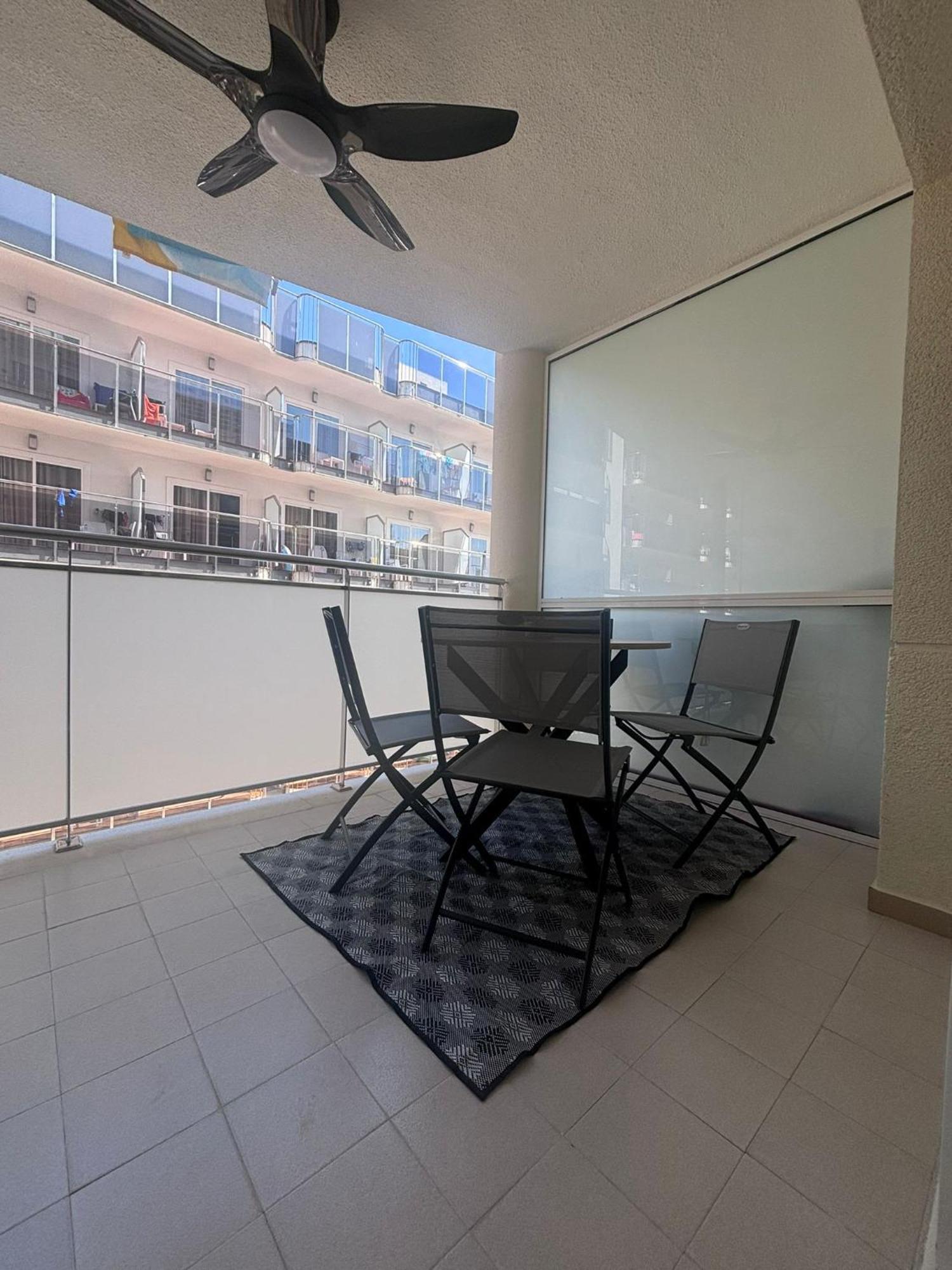 Apartamentos Cala Crancs 살루 외부 사진